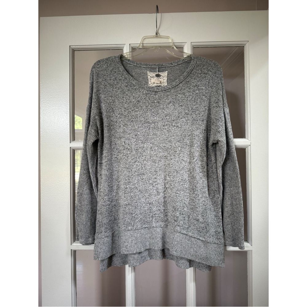 Cupio Gray Long Sleeve Split Hem Crewneck Sweater